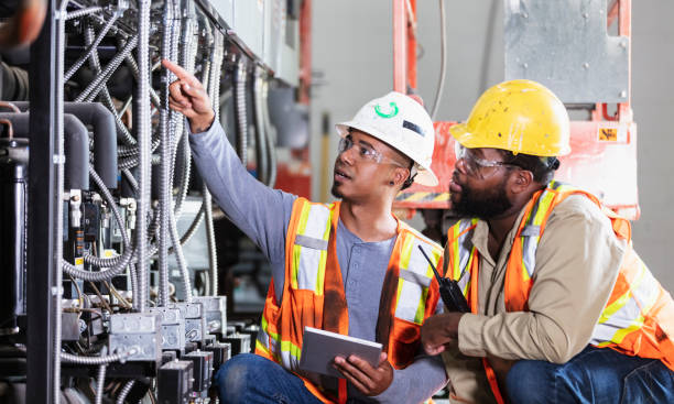 Best Best Electricians Near Me  in Country Knolls, NY
